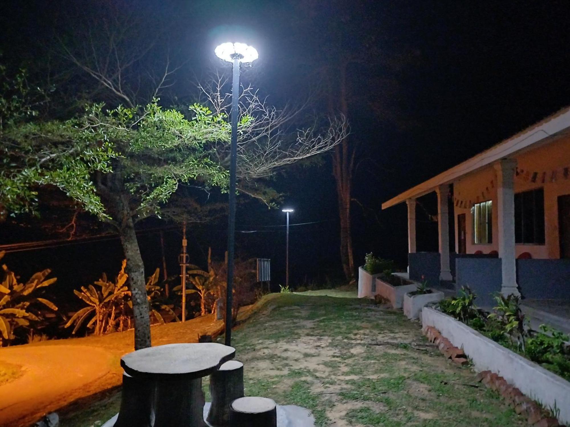 קואלה טהאן Belebar Studio Room Taman Negara Pahang Malaysia מראה חיצוני תמונה